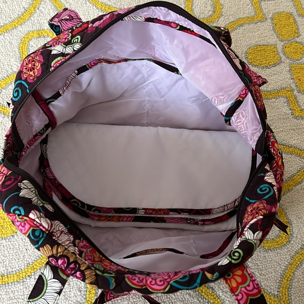 NWOT RETIRED Vera Bradley Mod Floral Pink Diaper Bag and Changing Pad - Picture 7 of 13